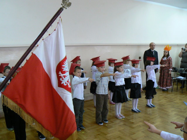 Ślubowanie uczniów klas pierwszych